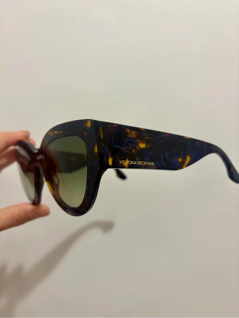 Victoria Beckham Chunky Cat-Eye Sunglasses